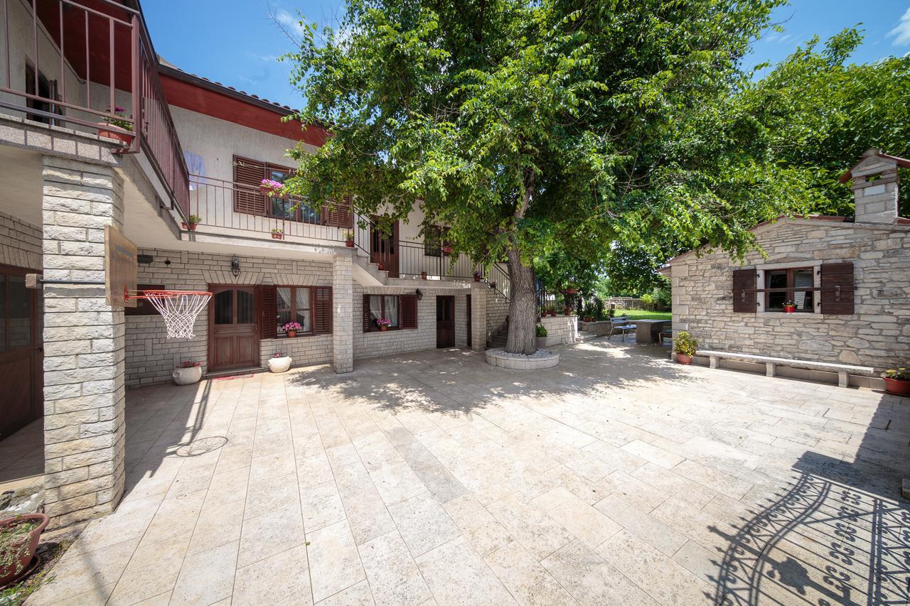 Apartments Mirjana 1655 Kanfanar Zewnętrze zdjęcie
