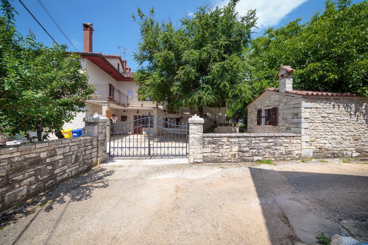 Apartments Mirjana 1655 Kanfanar Zewnętrze zdjęcie