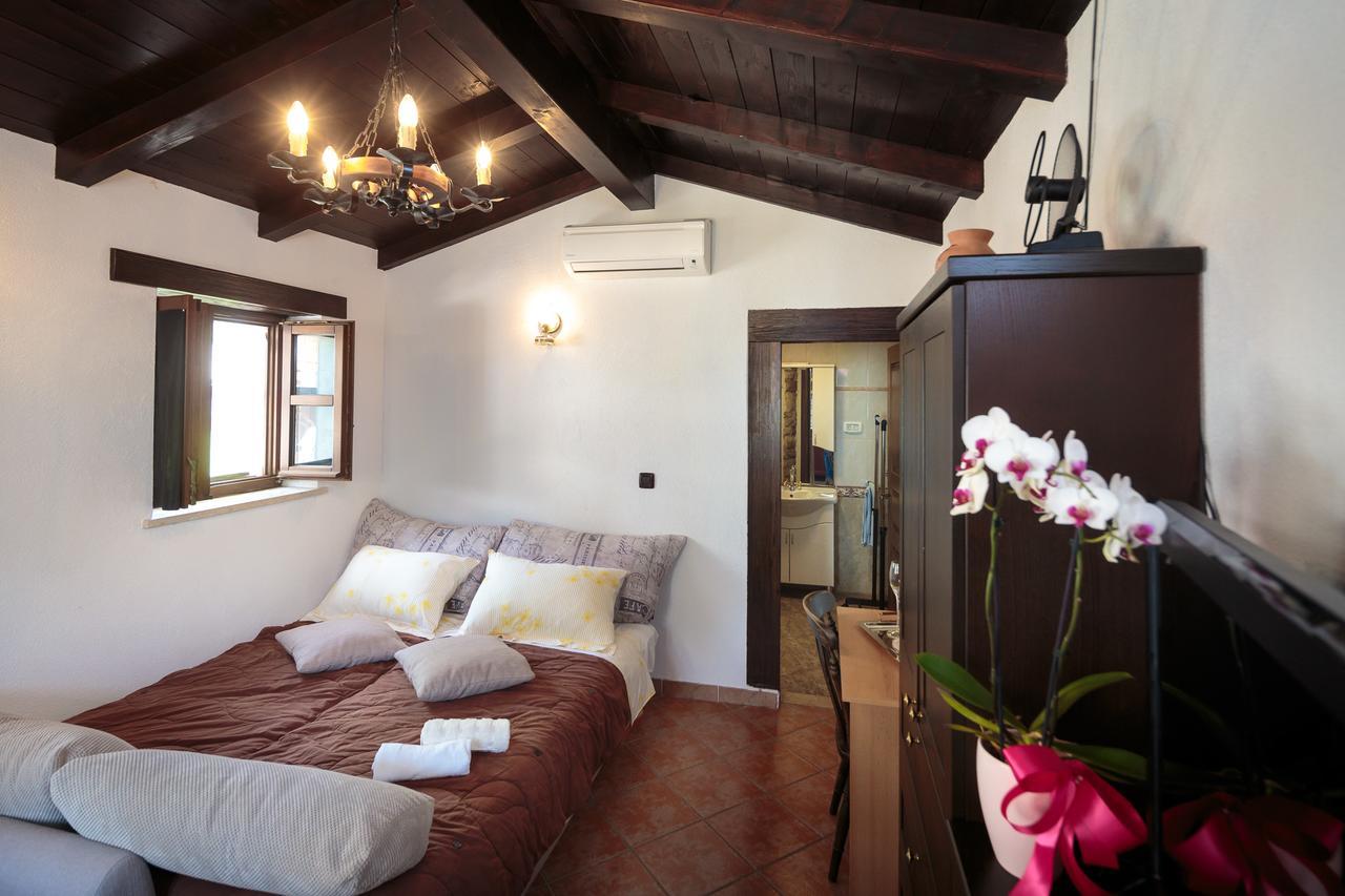 Apartments Mirjana 1655 Kanfanar Zewnętrze zdjęcie