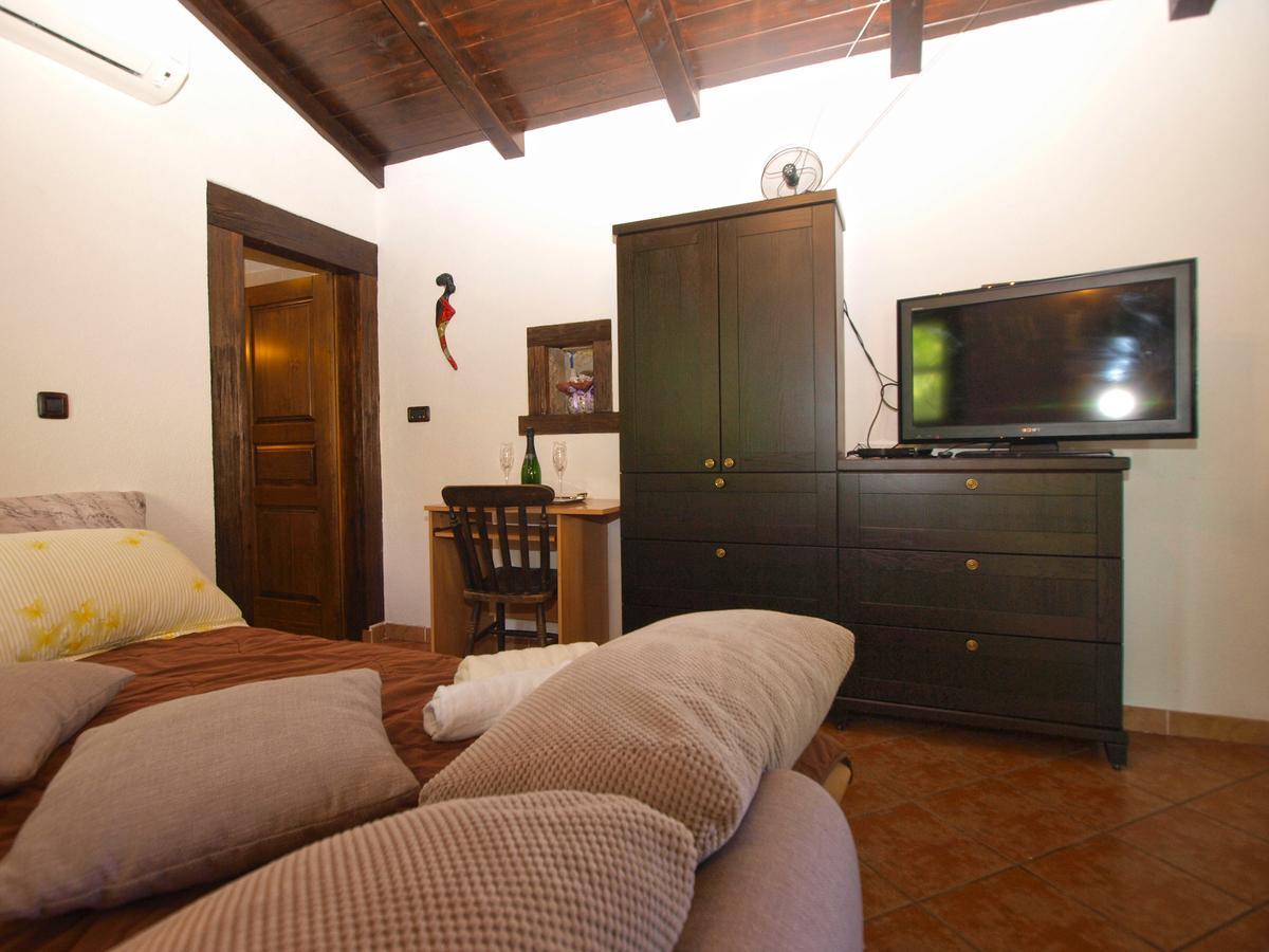 Apartments Mirjana 1655 Kanfanar Zewnętrze zdjęcie