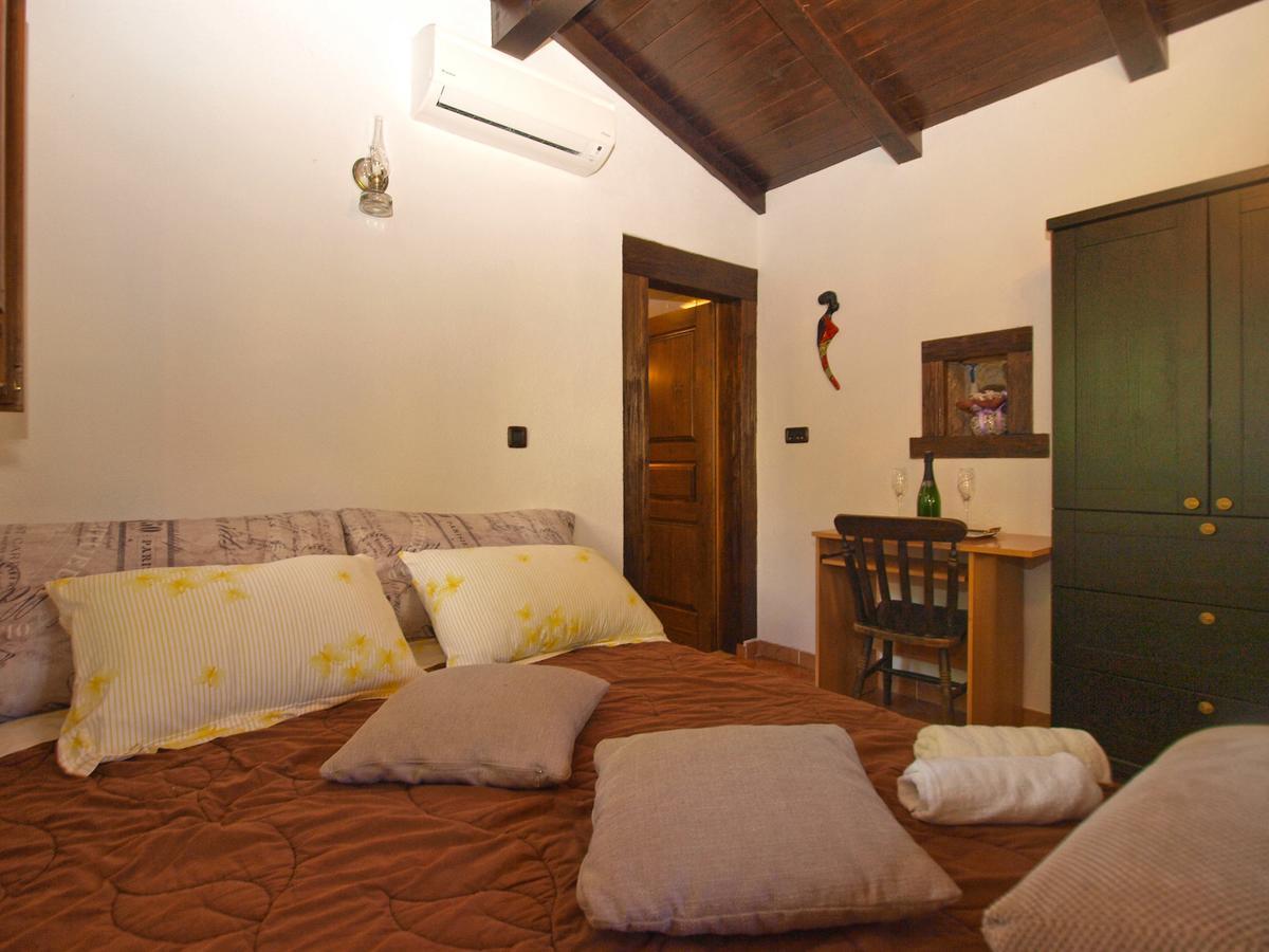 Apartments Mirjana 1655 Kanfanar Zewnętrze zdjęcie